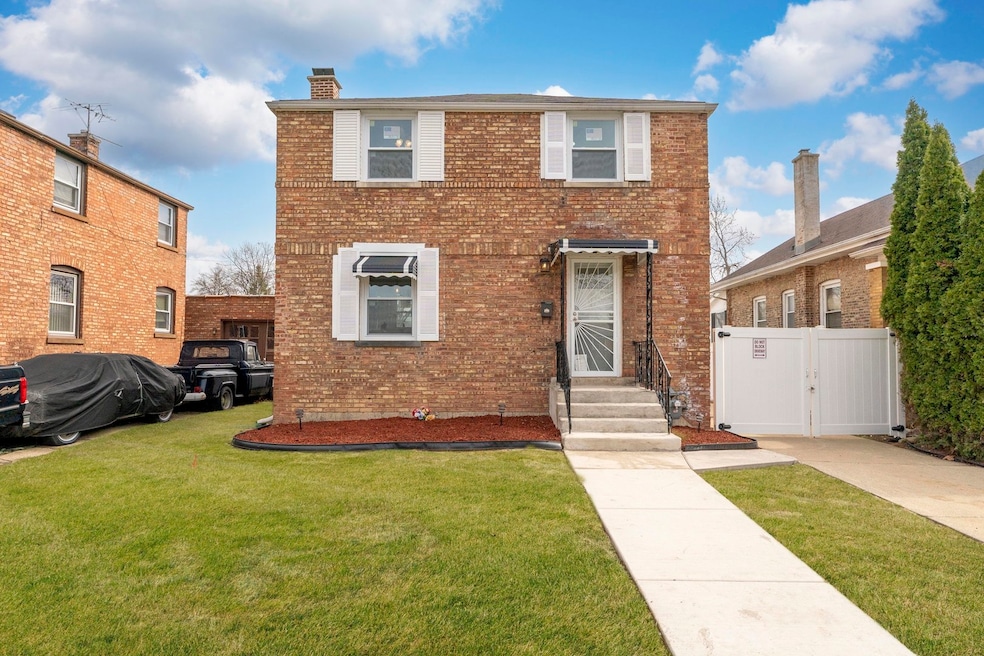 225 Marshall Avenue, Bellwood, IL 60104